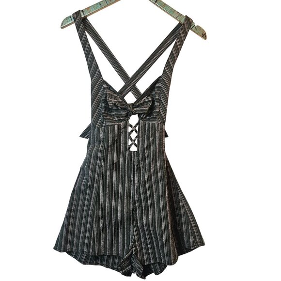 Free People Pants - Free People Striped Short Crisscross Overall, Cotton, 2" Inseam, Sz M